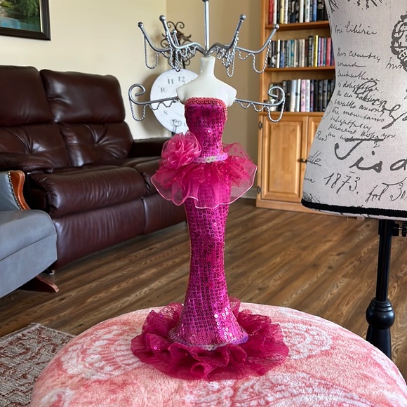 Kirkland’s Jewelry Holder - Picture 1 of 6
